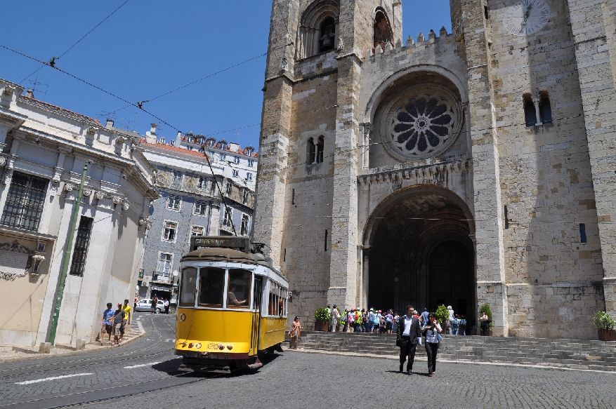 <i><b>387-Lisboa-Cathedrale Se</b></i>